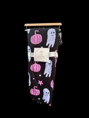 Tiktok viral ghost pumpkin knit pink purple Throw